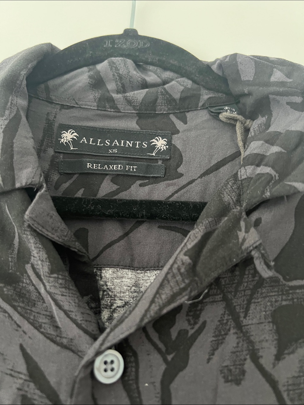 All Saints Men's Black Tropical-Print Short-Sleeve Button-Down Shirt - Picture 3 of 8
